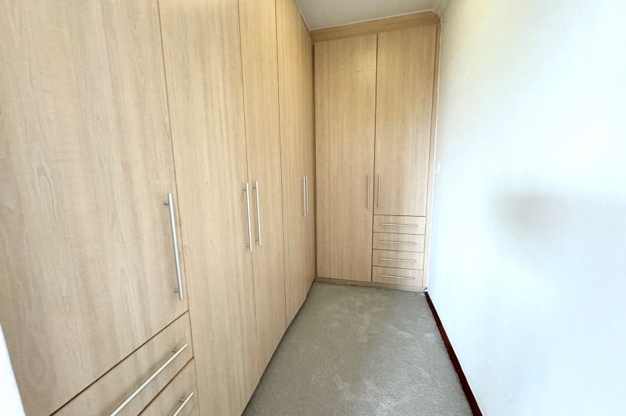 6 Bedroom Property for Sale in Myburgh Park Western Cape